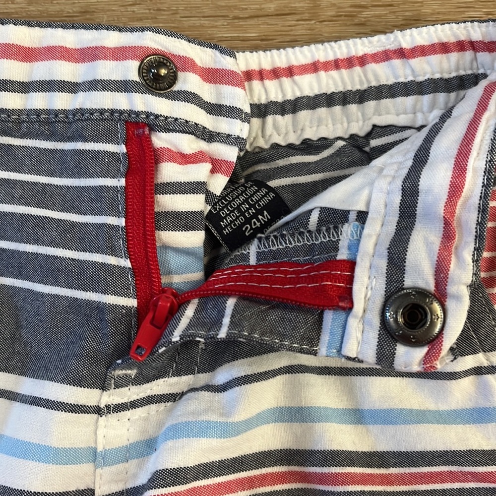 Nautica Blue White Red Stripe Shorts, Boys 24 months, Snap and Zipper closure - Picture 5 of 8
